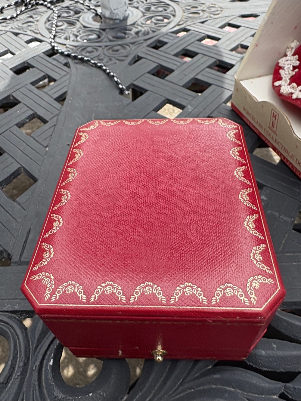 Cartier Red and Black Jewelry Box with Gold Logo - Picture 3 of 3